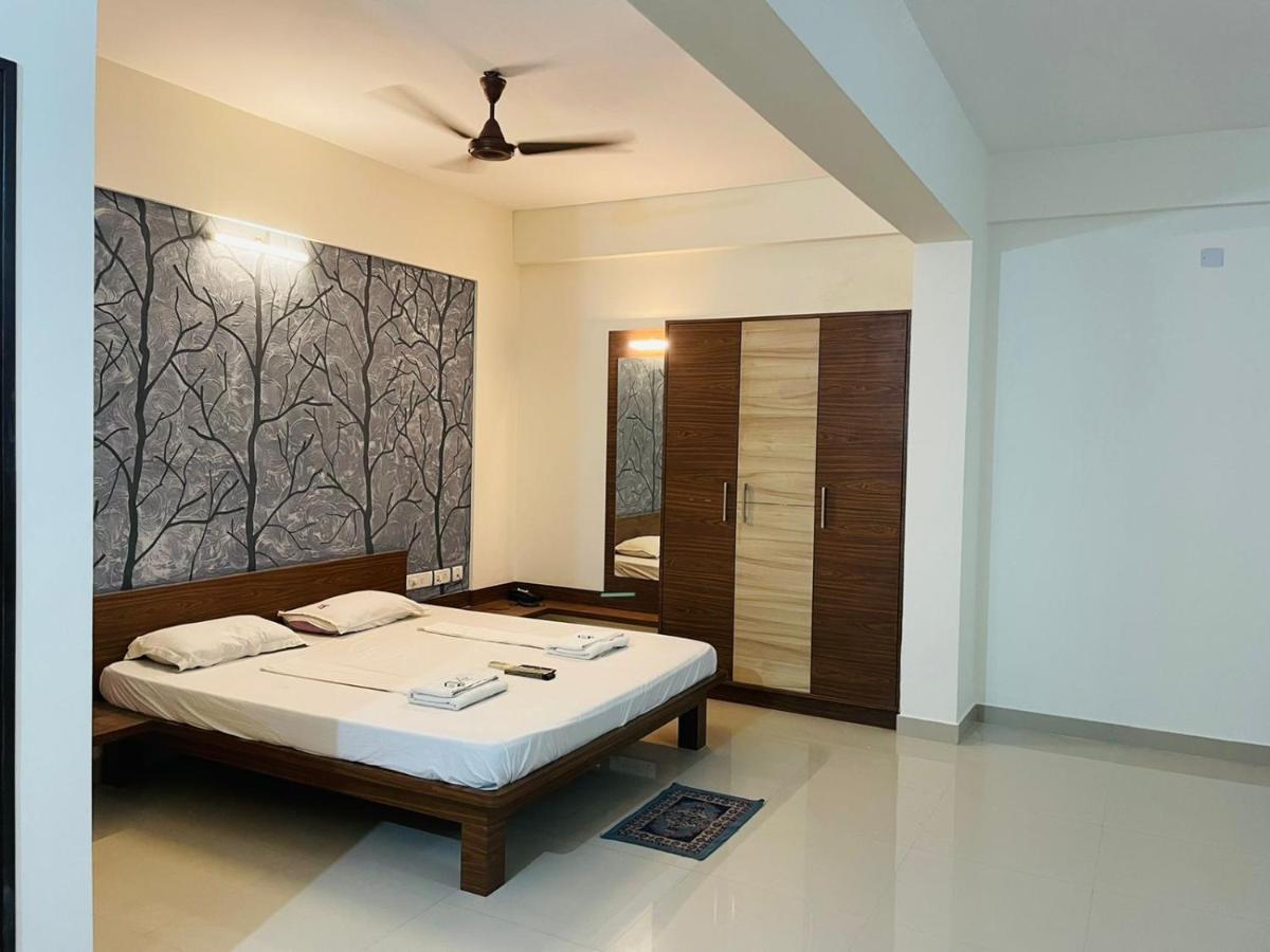 Hotel Radha Pangala Luaran gambar