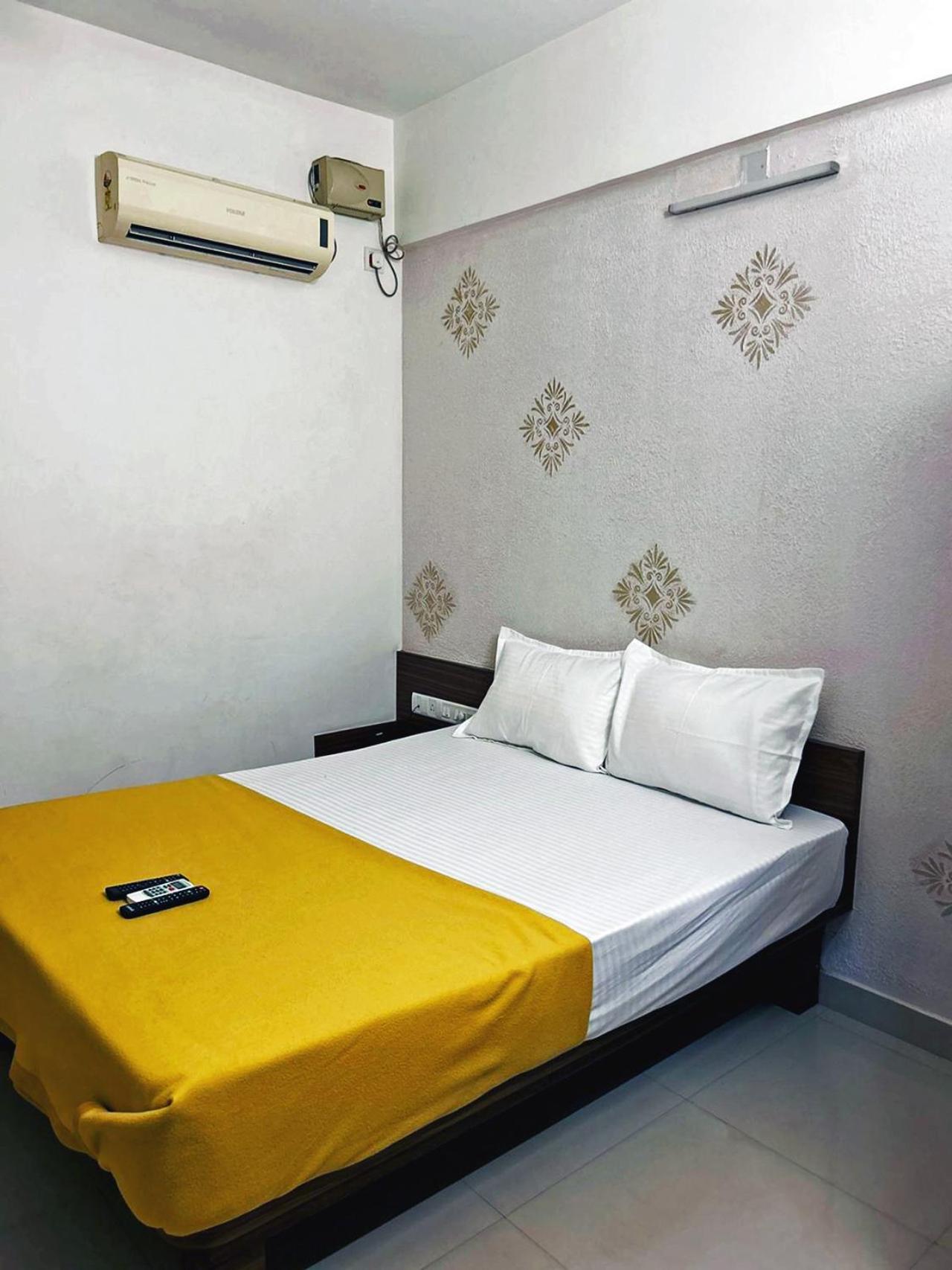 Hotel Radha Pangala Luaran gambar